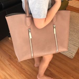 Steve Madden tote. Large.